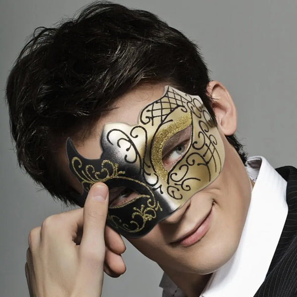 Masquerade Ball Mask for Women/Men Vintage Plastic Party Bar Dancing Nightclub Half Face Cover Sexy Fox Eye Masks for Festival